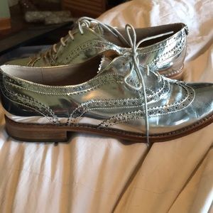 Shiny silver oxford